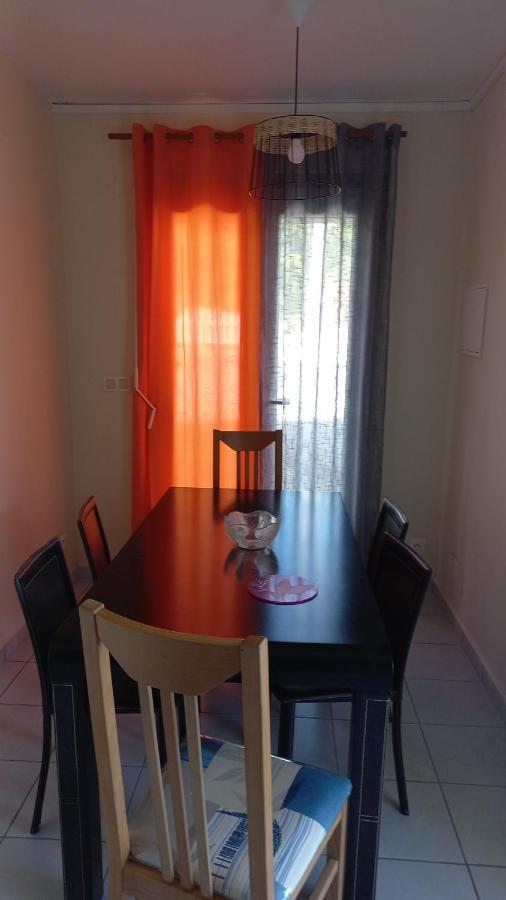 Vieux-Bourg Charmant Petit T2 Dans Maison מראה חיצוני תמונה