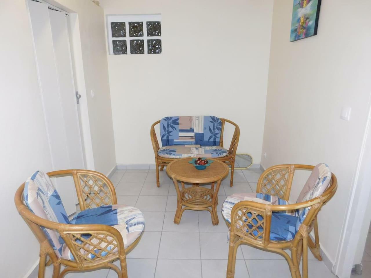Vieux-Bourg Charmant Petit T2 Dans Maison מראה חיצוני תמונה
