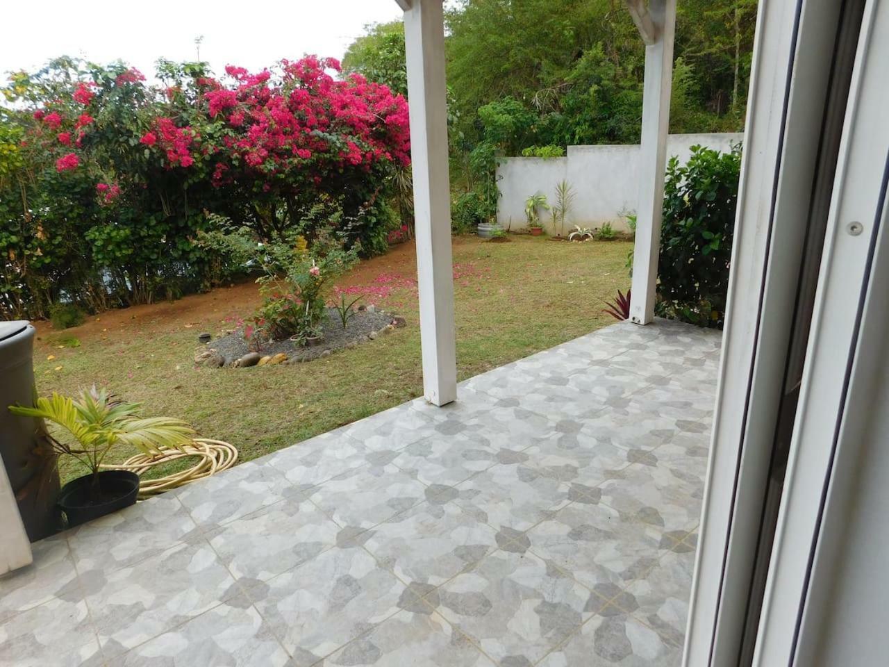 Vieux-Bourg Charmant Petit T2 Dans Maison מראה חיצוני תמונה